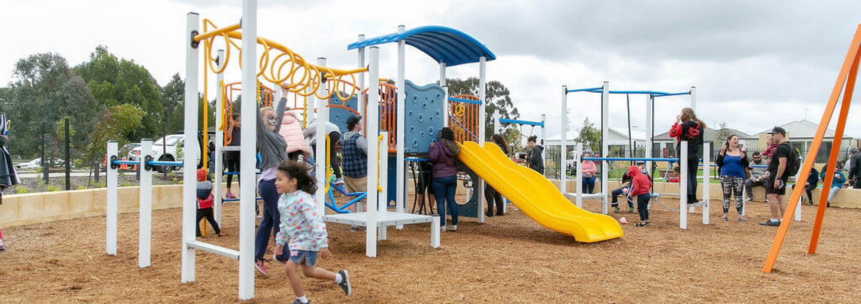Children playground in Piara Waters Park nearby to the available Move Homes' house and land packages